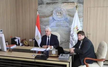 عاشور يلتقي المستشارين الثقافيين في المراكز الثقافية المصرية بالخارج لتعزيز التعاون الثقافي