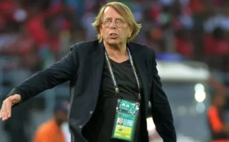 كلود لوروا يهاجم قرار الكاف بتغيير نظام كأس أمم إفريقيا وينتقد سياسة الفيفا