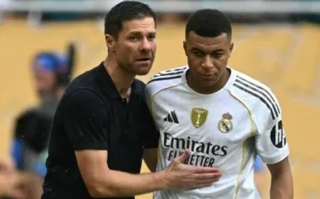 مدريد تعيش لحظات من القلق بعد إصابة مبابي والفحوصات تحدد مصيره