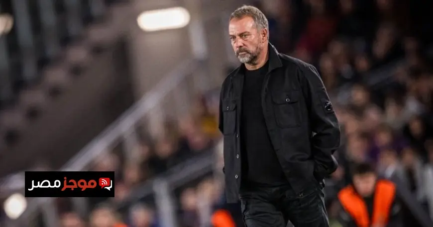 فليك يعلن تفاصيل حالة بيدري وأولمو ويثني على روح قتالية لاعبي برشلونة