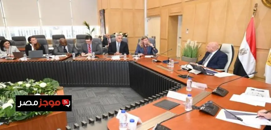 وزير الصناعة يؤكد أهمية استفادة مجموعة فولكس فاجن للسيارات من الفرص الصناعية في مصر