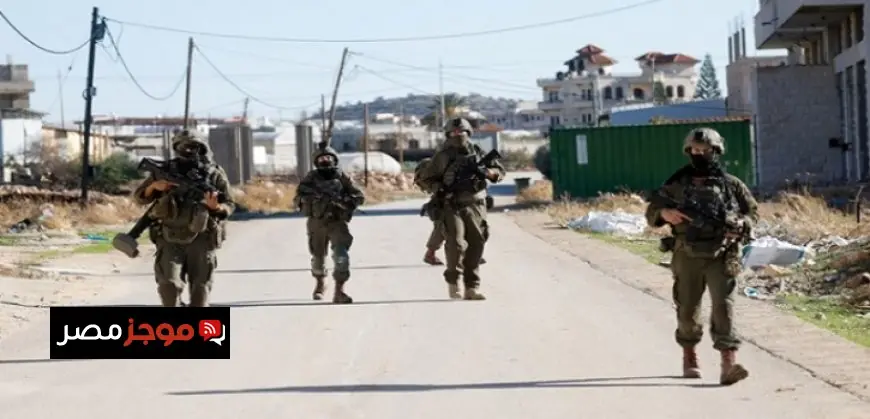 قوات الاحتلال تعرقل وصول طواقم الهلال الأحمر لإنقاذ مصاب بالقرب من قرية أم صفا