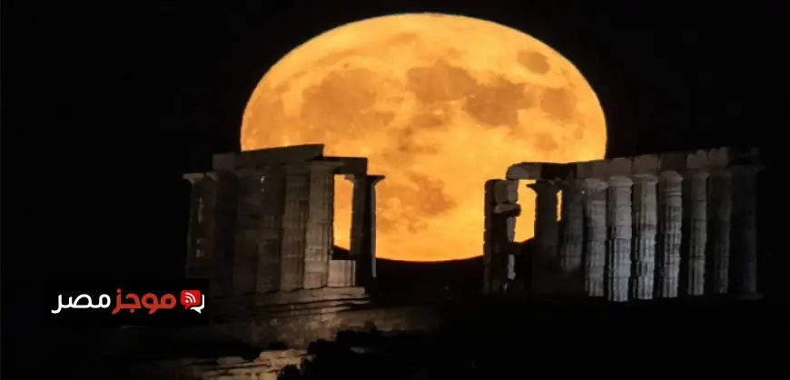 البدر العملاق ينير بترا بجمال فلكي يكشف عبقرية الأنباط