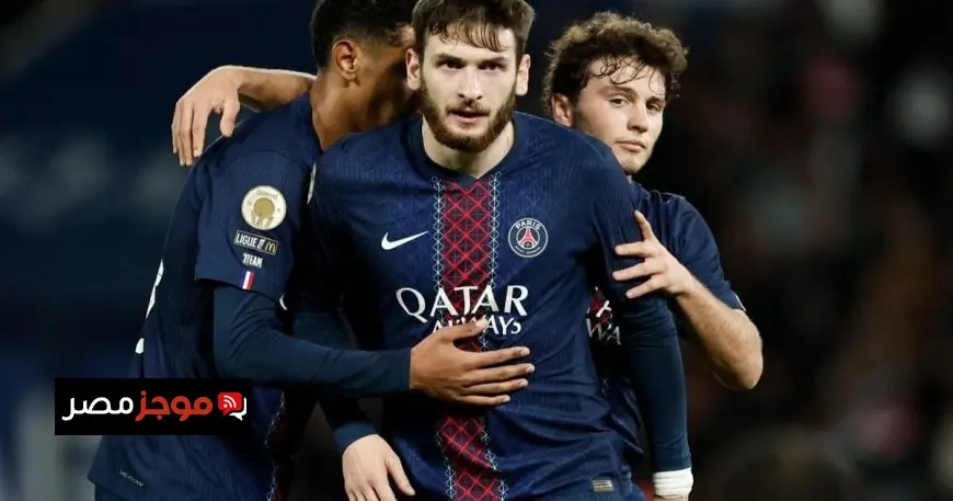 كفاراتسخيليا يتألق ويقود باريس سان جيرمان لتحقيق انتصار ساحق على رين في الدوري الفرنسي