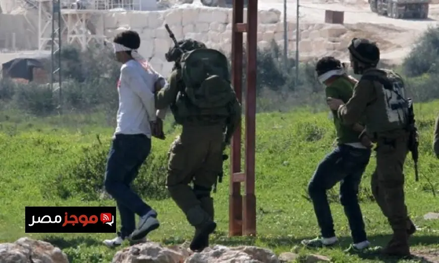 الاحتلال الإسرائيلي ينفذ سلسلة مداهمات واعتقالات في مناطق متفرقة من الضفة الغربية
