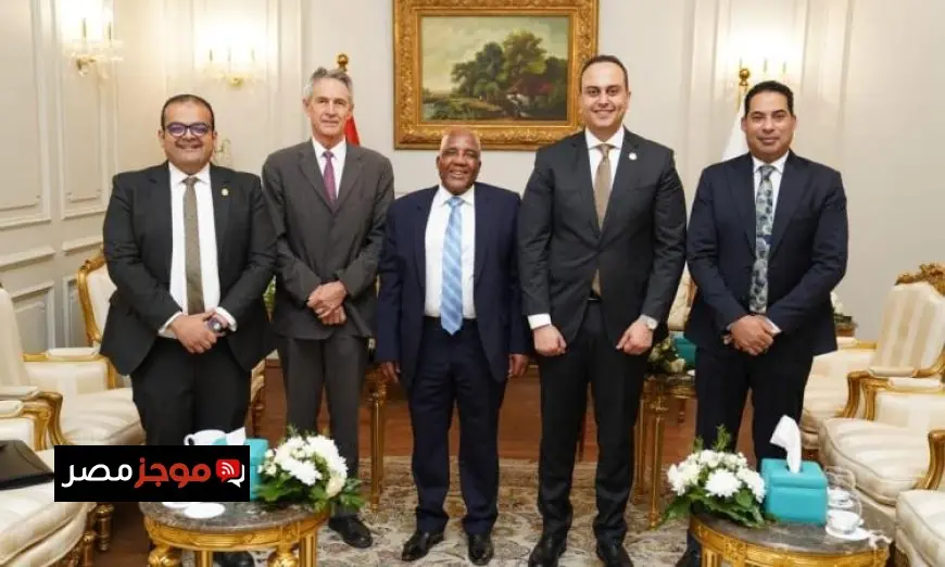 رئيس هيئة الرعاية يناقش مع وزير صحة جنوب أفريقيا سبل تعزيز السياحة العلاجية