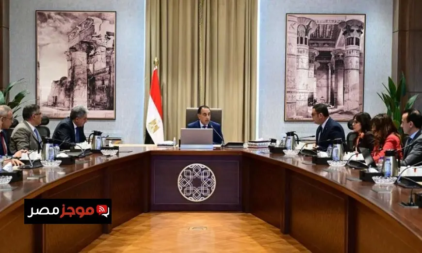 مدبولي يواصل متابعة تقدم مشاريع تطوير المناطق المحيطة بهضبة الأهرامات