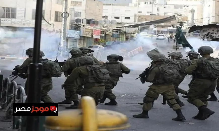 الجيش الإسرائيلي يهدد السكان في غرب سلفيت عبر توزيع منشورات تحذيرية