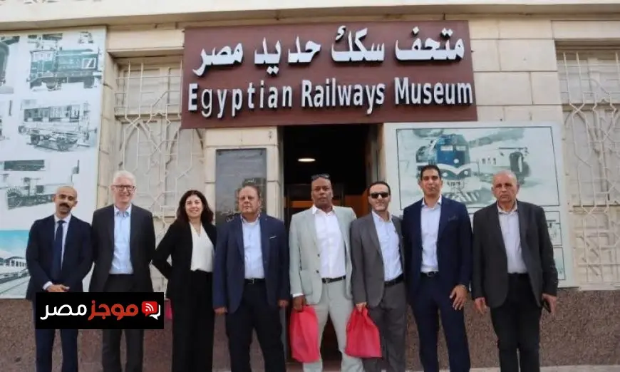 رئيس السكة الحديد يلتقي رئيسة الخدمات بشركة عالمية لبحث تطوير صيانة الجرارات