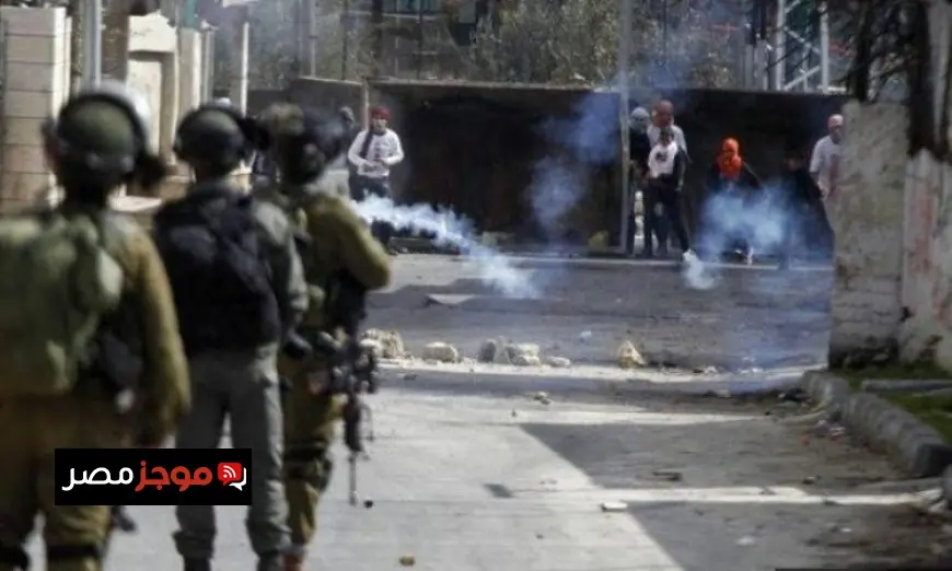 إصابة سبعة فلسطينيين جراء اعتداء مستوطنين عنيف شمال الخليل