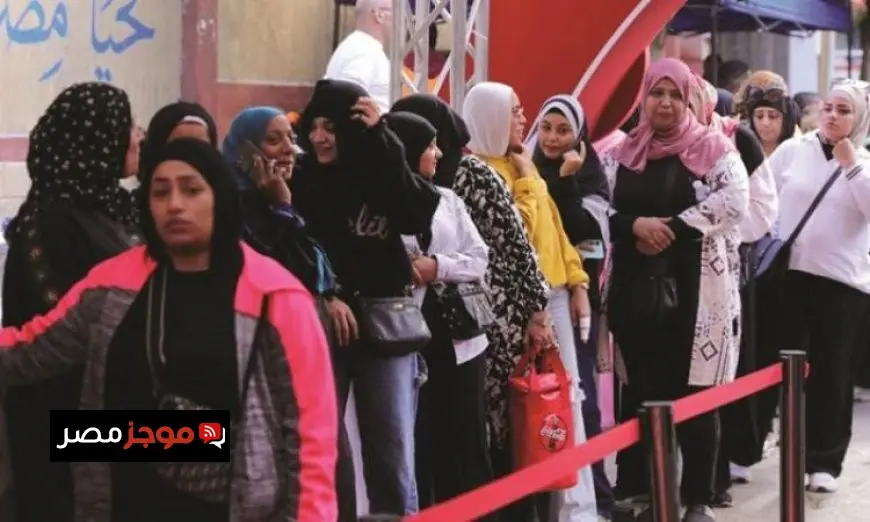 شباب وسيدات إمبابة يتجهون بكثافة للإدلاء بأصواتهم في انتخابات النواب قبل غلق صناديق الاقتراع