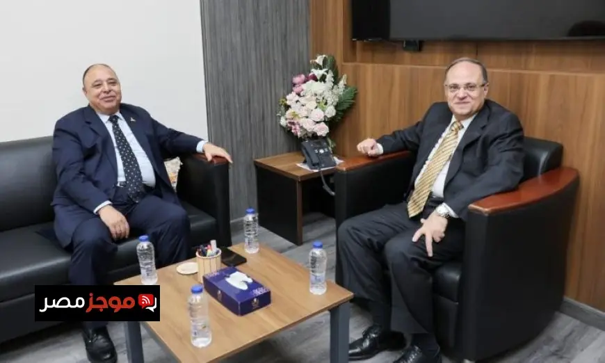 هيئة الدواء تبحث تعزيز استثمارات شركة نابكو فارما وتطوير الصناعة الدوائية في المنطقة