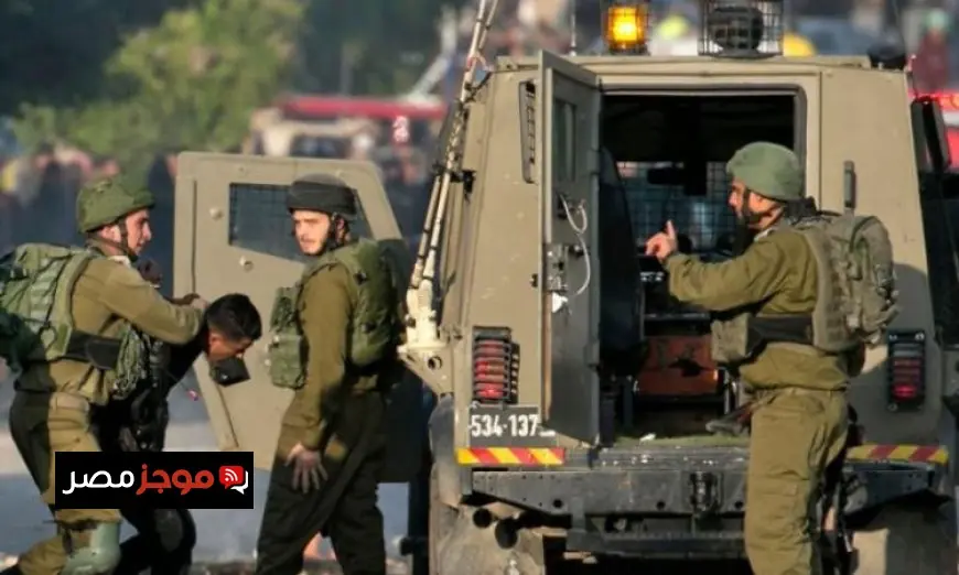 قوات الاحتلال تداهم وتعتقل 43 فلسطينيا في الضفة الغربية