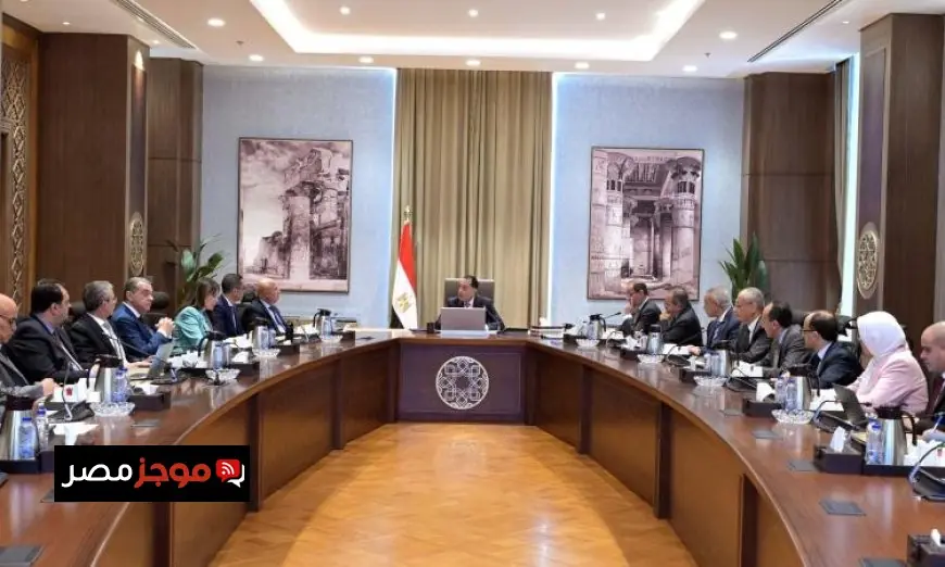 رئيس الوزراء يراقب خطوات قوية لمكافحة تهريب السلع والبضائع عبر المنافذ المختلفة