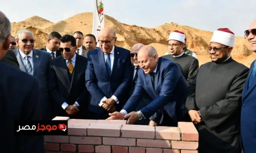 محافظ القاهرة ووزير الشباب يشاركان في حفل وضع حجر الأساس لمسجد قضاة مصر