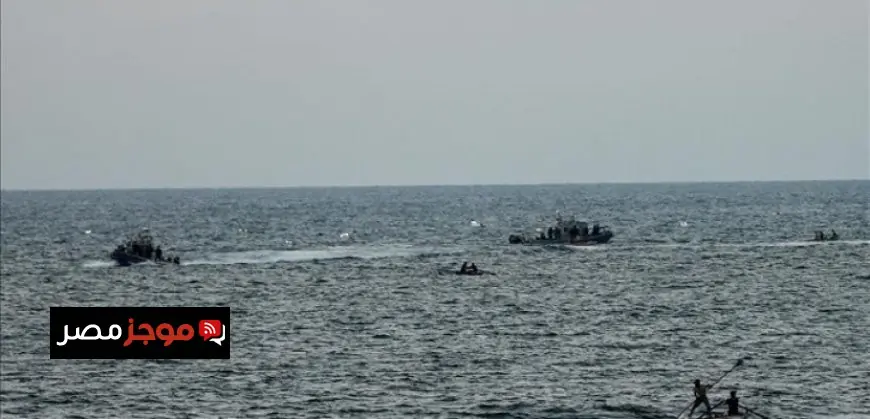 الجيش الإسرائيلي يعتقل صيادين فلسطينيين ويقوم بتفجير قاربهما قرب خان يونس