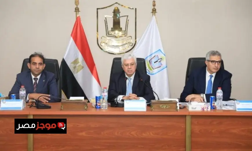 صور عاشور يدعو الجامعات للاستعداد لامتحانات الفصل الدراسي الأول