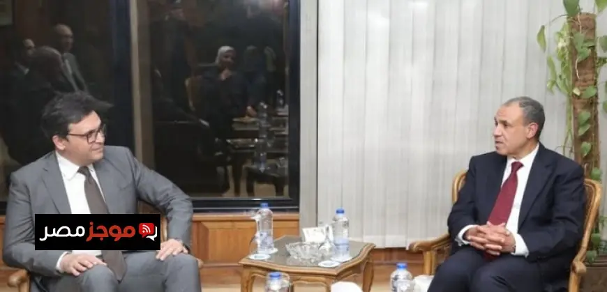 وزير الثقافة ووزير الخارجية يناقشان تعزيز الوجود الثقافي المصري عالميًا والتعاون في معرض القاهرة الدولي للكتاب