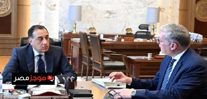 مدبولي يناقش أبرز ملفات العمل مع وزير البترول لتعزيز التعاون والاقتصاد