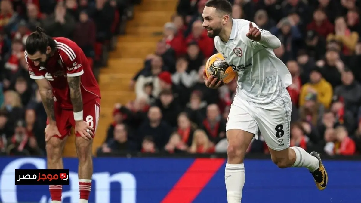 سوبوسلاي يثير ثورة غضب سلوت ومدرب بارنسلي بسبب تصرفاته