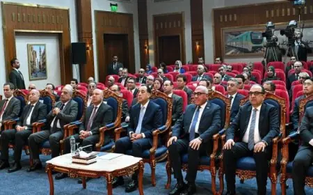 رئيس الوزراء يعلن من حلوان عن مشاريع تطوير مصنع سيماف لتحفيز صناعة النقل المحلية في مصر