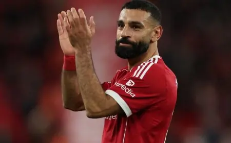 أوين يوجه انتقادا حادا لمنتقدي محمد صلاح ويكشف تأثير غيابه على ليفربول