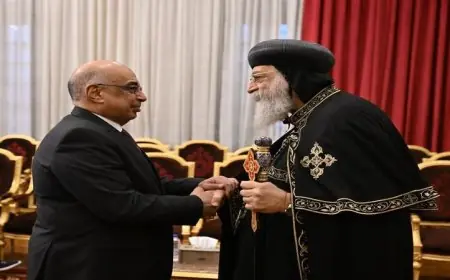 وزير العدل يتفقد الكاتدرائية المرقسية للاحتفال بعيد الميلاد المجيد بالصور