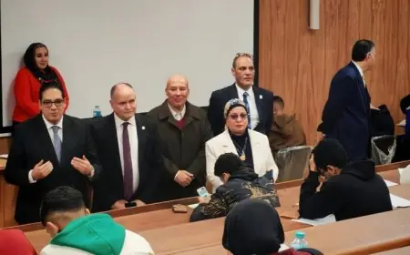 رئيس جامعة القاهرة يواصل جولاته التفقدية لامتحانات الجامعة الأهلية والفرع الدولي