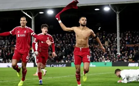 خاكبو يؤكد ضرورة التحسن في الدفاع أمام فولهام ويعزم على استعادة سلسلة الانتصارات