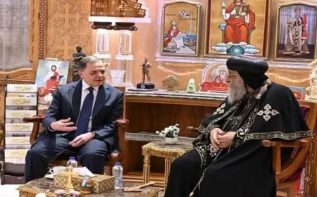 البابا تواضروس يعقد اجتماعا مع وزير الداخلية ورئيس مجلس الشيوخ لتهنئة بمناسبة عيد الميلاد المجيد