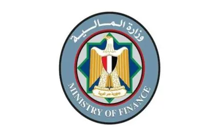 فوز بريطانى من أصول مصرية وفلبينية بجائزة مكتبة الإسكندرية العالمية