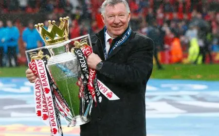 مانشستر يونايتد يعاني من أزمة عميقة بسبب الفشل في تعويض السير أليكس فيرغسون