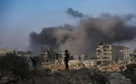 استشهاد 4 فلسطينيين وإصابة آخرين جراء قصف إسرائيلي على خيمة نازحين في جنوب غزة