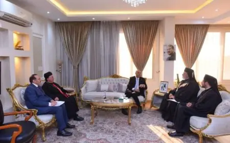 وزير العمل يستعرض مع وفد الكنيسة الكاثوليكية تنظيم إجازات الأعياد بالصور