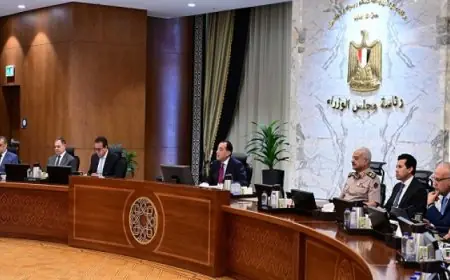 مدبولي يقود الاجتماع الأسبوعي للحكومة في العاصمة الإدارية الجديدة