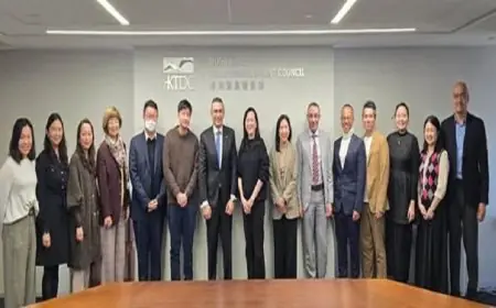 استقبال القنصل العام في هونج كونج لوفد رجال الأعمال في قطاع المنسوجات لتعزيز التعاون التجاري