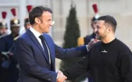 زيلينسكي وماكرون يتناولان تعزيز إمدادات الدفاع الجوي والدبلوماسية في لقاء باريس الهام