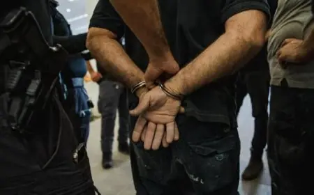 اعتقال فتى من اللبن الشرقية على يد الاحتلال الإسرائيلي جنوب نابلس