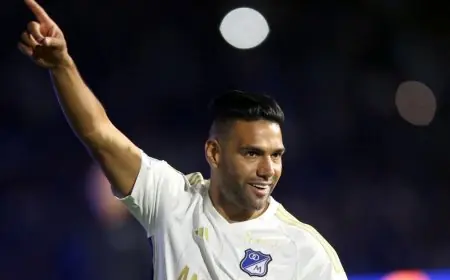 راداميل فالكاو يعود إلى نادي طفولته في كولومبيا ويتألق من جديد