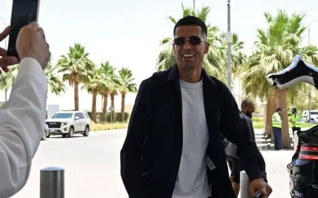 برشلونة يعلن موعد انضمام كانسيلو ويفصح عن حالة تير شتيغن الصحية