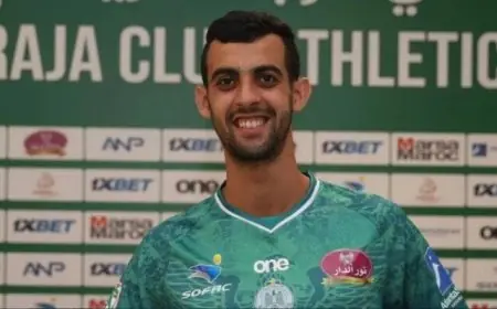 الرجاء المغربي يلوح بإلغاء صفقة بلعمري ومرتجي يتدخل لإنقاذها