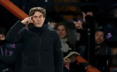 مدرب توتنهام توماس فرانك يتصدى للانتقادات بعد أزمة كوب أرسنال