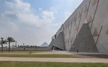 إدارة المتحف المصري الكبير تكشف عن 3 مواقع إلكترونية احتيالية لبيع تذاكر الزيارة