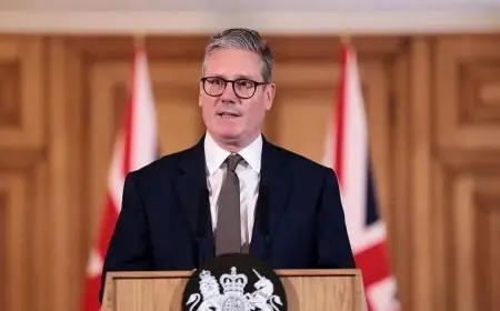 ستارمر وروته يثمنان التعهدات القوية من تحالف الراغبين في مؤتمر باريس