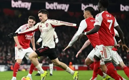 ليفربول يكسر سلسلة انتصارات أرسنال ويمنح مانشستر سيتي فرصة ذهبية