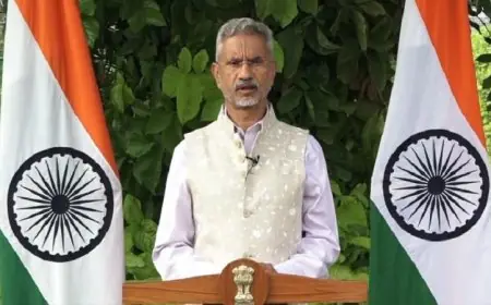 وزير خارجية الهند يناقش مع رئيس فرنسا آخر تطورات الأوضاع العالمية