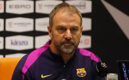 هانزي فليك يشيد بكيوين مبابي وبرشلونة قبل نهائي السوبر