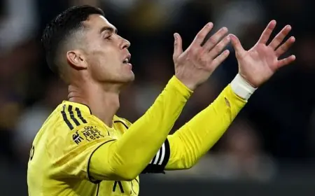 كريم بنزيما يتصدر تشكيلة الجولة 14 من الدوري السعودي في غياب نجوم النصر