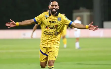 الهلال يعزز صفوفه بضم سلطان مندش من التعاون في صفقة مثيرة