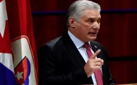 الرئيس الكوبي يؤكد استعداد بلاده للدفاع عن استقلالها حتى النهاية